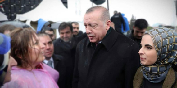 Elif LAÇİN: "Liderinin yanında Elif gibi dik" Sloganıyla 2023 Seçimlerinde Aktif Rol Alıyor