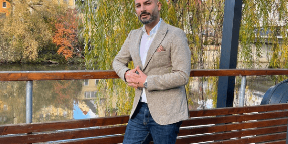 Son Zamanlarda İsminden Çok Söz Ettiren Serkan Oral!