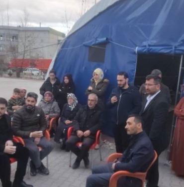 BTP-lideri-Huseyin-Bas-Kizilayin-140-bine-sattigi-cadiri-biz.jpg