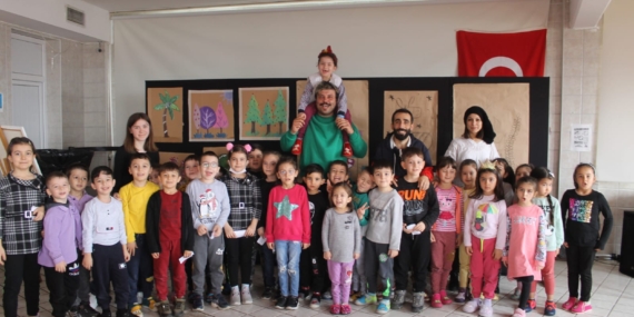 ÇAN 75.YIL MURAT KÖSE İLKOKULU’nda Tiyatro Gösterisi