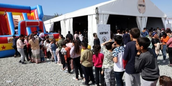 KOTON HATAY’DA ÇOCUKLARLA BULUŞTU