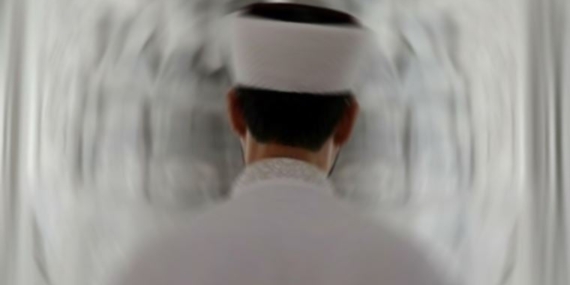 'Cami imamı, namaz sonrası AKP propagandası yaptı' iddiası