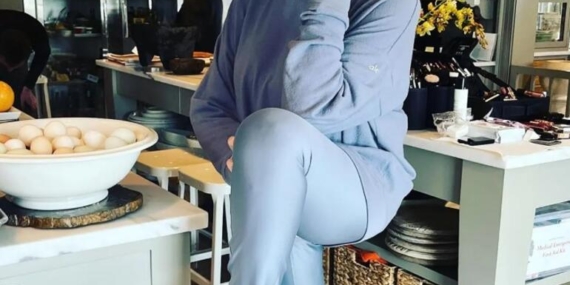 81 yaşında mayosuyla dergi kapağında… Martha Stewart: Sports Illustrated’a poz veren en yaşlı isim olarak tarihe geçti!