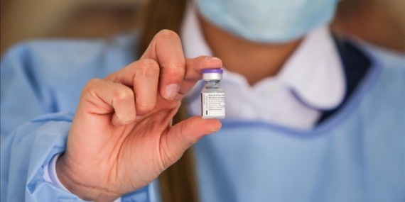 AB ile BioNTech-Pfizer Kovid-19 aşı sözleşmesini revize etti