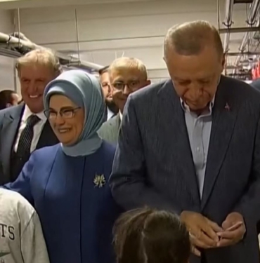 AKP039li-Cumhurbaskani-Erdogan-Istanbul039da-oyunu-kullandi.jpg