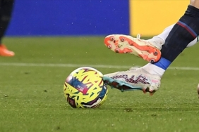 Avrupa-futbolunda-Barcelona-Benfica-ve-Feyenoord-sampiyonluk-icin-gun-sayiyor.jpg