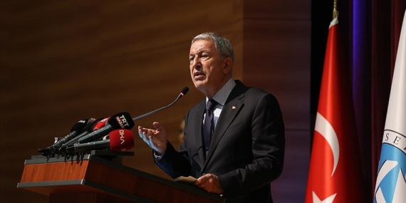 Bakan Akar: Dün gece Suriye'nin kuzeyinde 19 terörist etkisiz hale getirildi