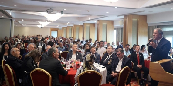 Bakan Akar: Vatandaşımızın terörle mücadele konusunda son derece kararlı olduğunu 14 Mayıs’ta gördüler