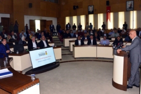 Bakan-Kirisci-secimi-boyle-yorumladi-Sutcu-Imam039in-attigi-ilk-kursun.jpg
