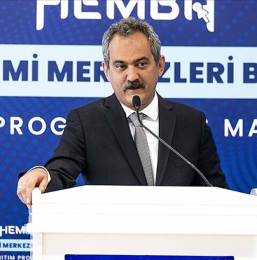 Bakan-Ozer-HEMBA-tum-dunyadaki-Turkiye-Cumhuriyeti-vatandaslarina-hizmet-edecek.jpg
