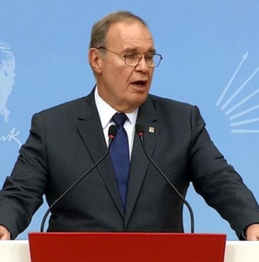 CHP-Sozcusu-Faik-Oztrak-Hukumet-gider-ayak-tencerenin-dibini-siyiriyor.jpg