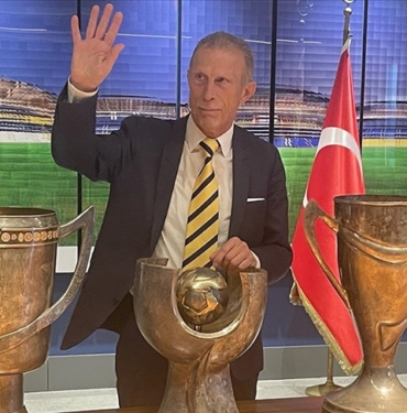 Christoph-Daum-Fenerbahce-anilarini-tazeledi.jpg