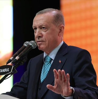 Cumhurbaskani-Erdogan-Siyasi-hayatimizin-tamami-milletimize-hizmet-etmekle-gecti.jpg