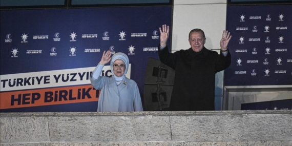 Cumhurbaşkanı Erdoğan: Ülkemiz 14 Mayıs seçimleriyle bir demokrasi şölenini daha alnının akıyla tamamlamıştır