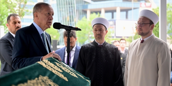 Cumhurbaşkanı Erdoğan, gazeteci yazar Engin Ardıç'ın cenaze törenine katıldı