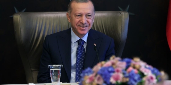 Cumhurbaşkanı Erdoğan'dan son 40 günde hayata geçirilen projelere ilişkin paylaşım