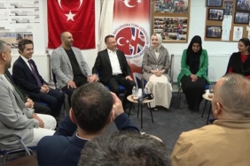 Cumhurbaskani-Yardimcisi-Oktay-Bati-Londra-Turk-Gonulluleri-Dernegini-ziyaret-etti.jpg