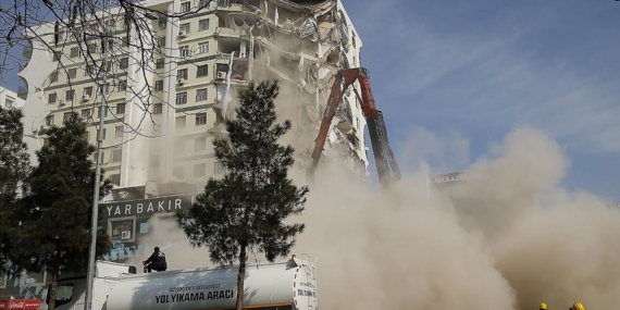 Depremde yıkılan Galeria Sitesi'ne ilişkin raporda sorumluların kusur oranları belirlendi