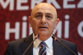 Fatih-Karagumruk-Baskani-Hurma-takimin-bu-sezonki-performansindan-memnun-degil.jpg