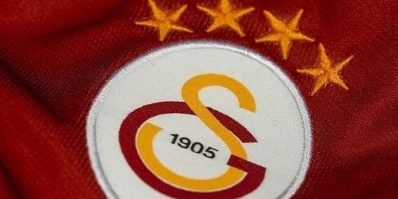 Galatasaray'da taraftarlar kombine yenilemesine yoğun talep gösterdi