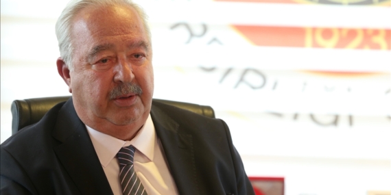 Gençlerbirliği Başkanı Niyazi Akdaş'tan "şartlı devam" kararı