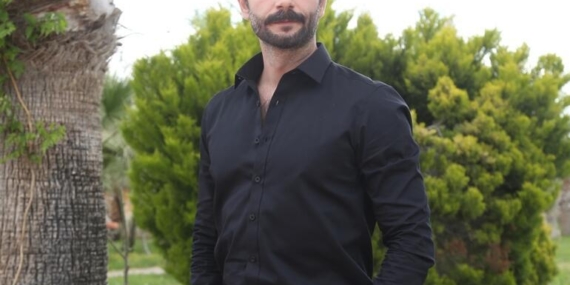 Gökberk Demirci Üç Kız Kardeş kadrosunda…