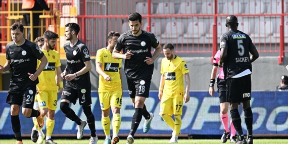 HangiKredi Ümraniyespor'un bitime 3 hafta kala küme düşmesi kesinleşti