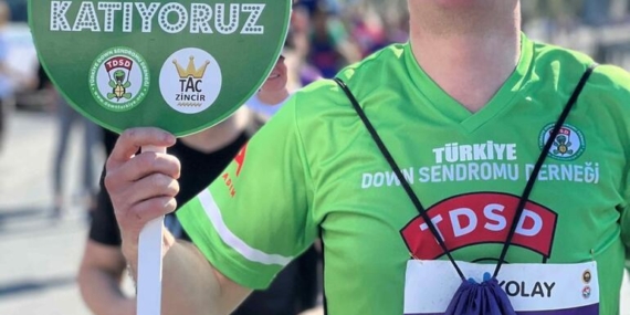 İstanbul ve İzmir’de gönüllüler koştu, depremzede Down sendromlu çocuklar burs kazandı