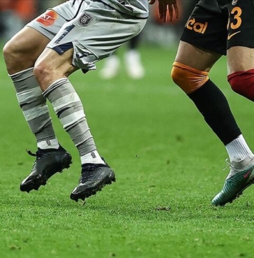 Lider-Galatasaray-Super-Lig039de-yarin-Basaksehir039i-konuk-edecek.jpg