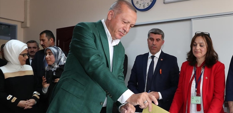Liderlerin-oy-kullanacaklari-yerler-belli-oldu.jpg