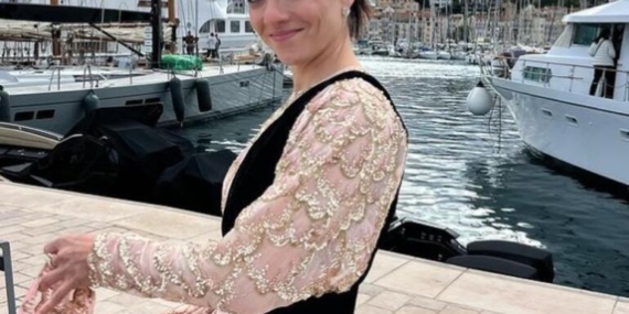 Merve Dizdar'dan eleştirilere yanıt: Beğenmeyen de başımın tacı
