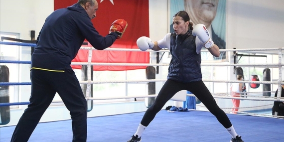 Milli boksör Buse Naz, Avrupa Oyunları'nda olimpiyat kotası için yumruk sallayacak