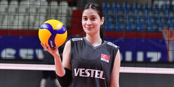 Milli voleybolcu İvegin: İlk hafta karşılaşmalarımızı kendi seyircimiz önünde oynayacağımız için çok heyecanlıyız