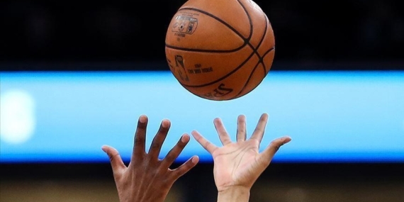 NBA'de konuk olduğu Suns'ı farklı yenen Nuggets, finale yükseldi