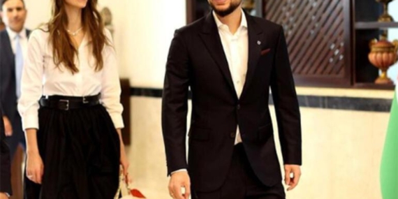 Neden el ele tutuşmadıkları merak konusuydu: Damat herkesi şaşırttı