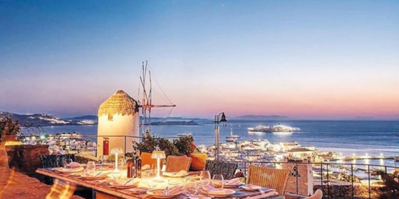Nusret Gökçe, Mikonos’ta dans ettirecek