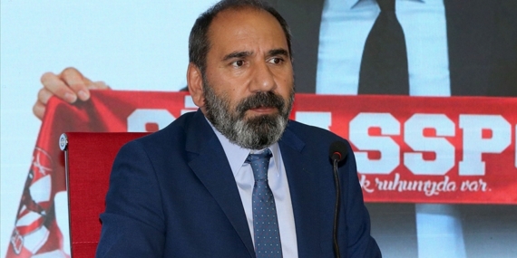 Sivasspor Kulübü Başkanı Mecnun Otyakmaz görevi bırakmayı düşünüyor
