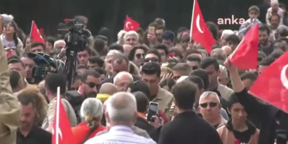 Son dakika… Anıtkabir'de yoğun ilgi: Kemal Kılıçdaroğlu 19 Mayıs'ta Ata'nın huzuruna çıktı