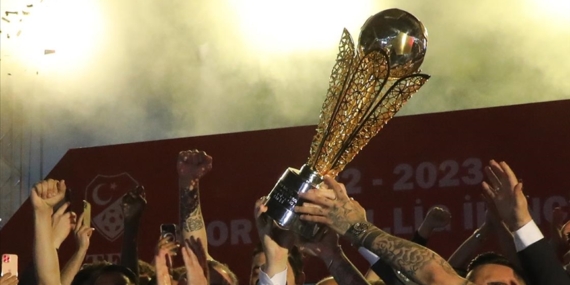 Süper Lig'de 36. haftada şampiyon yarın belli olabilir