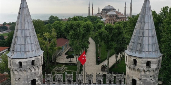 Topkapı Sarayı ve Mukaddes Emanetler, FPV dron ile görüntülendi