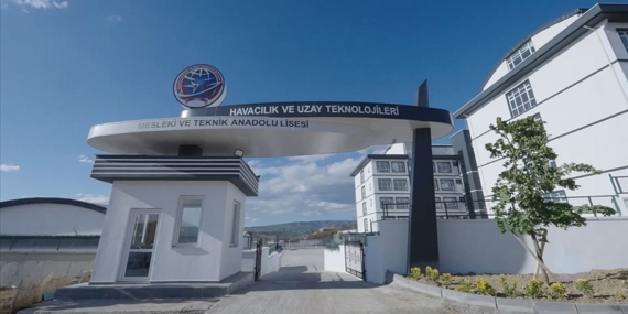 Türkiye'nin uzay ve havacılık teknolojisi alanında ilk meslek lisesi açıldı