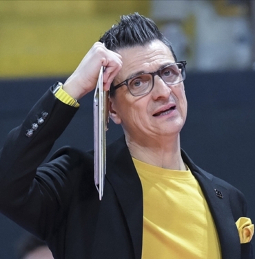 VakifBank-Basantrenoru-Guidetti-Super-Final-oncesi-isini-siki-tutuyor.jpg