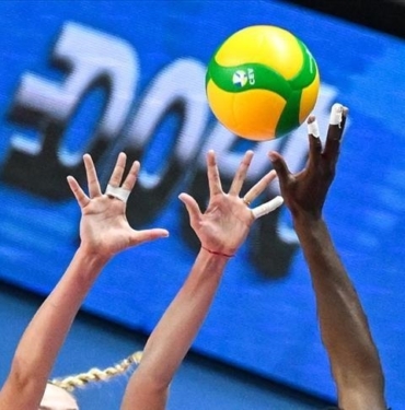 VakifBank-Kadin-Voleybol-Takimi-sezonu-iki-kupayla-kapatmanin-pesinde.jpg