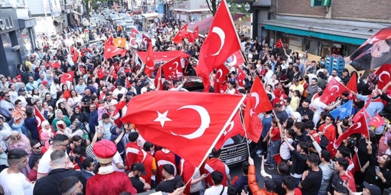 Yurt dışında sevinç gösterileri sokaklara taştı