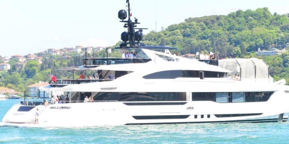 20 milyon dolarlık yatında ağırladı! Acun'un maç misafirleri…