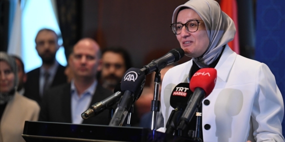AK Parti Genel Merkezi'nde teşkilatlarla bayramlaşma programı düzenlendi