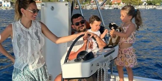 Ailece tekne tatili