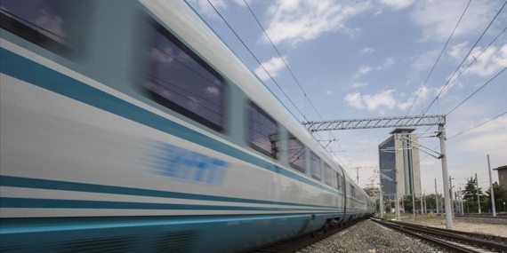 Ankara-İzmir Hızlı Tren Hattı’nın 2024 sonunda bitirilmesi hedefleniyor