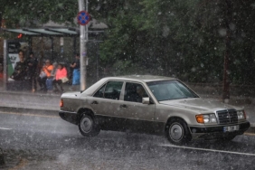Ankara039da-saganak-ve-dolu-etkili-oldu.jpg