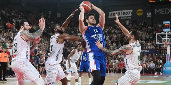 Basketbol Süper Ligi'nde Anadolu Efes, 16. şampiyonluğunu elde etti